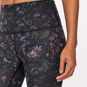 Lululemon Wunder Under Crop (Hi-Rise) (Full-On Luxtreme 21") NEW WITH TAGS - 8